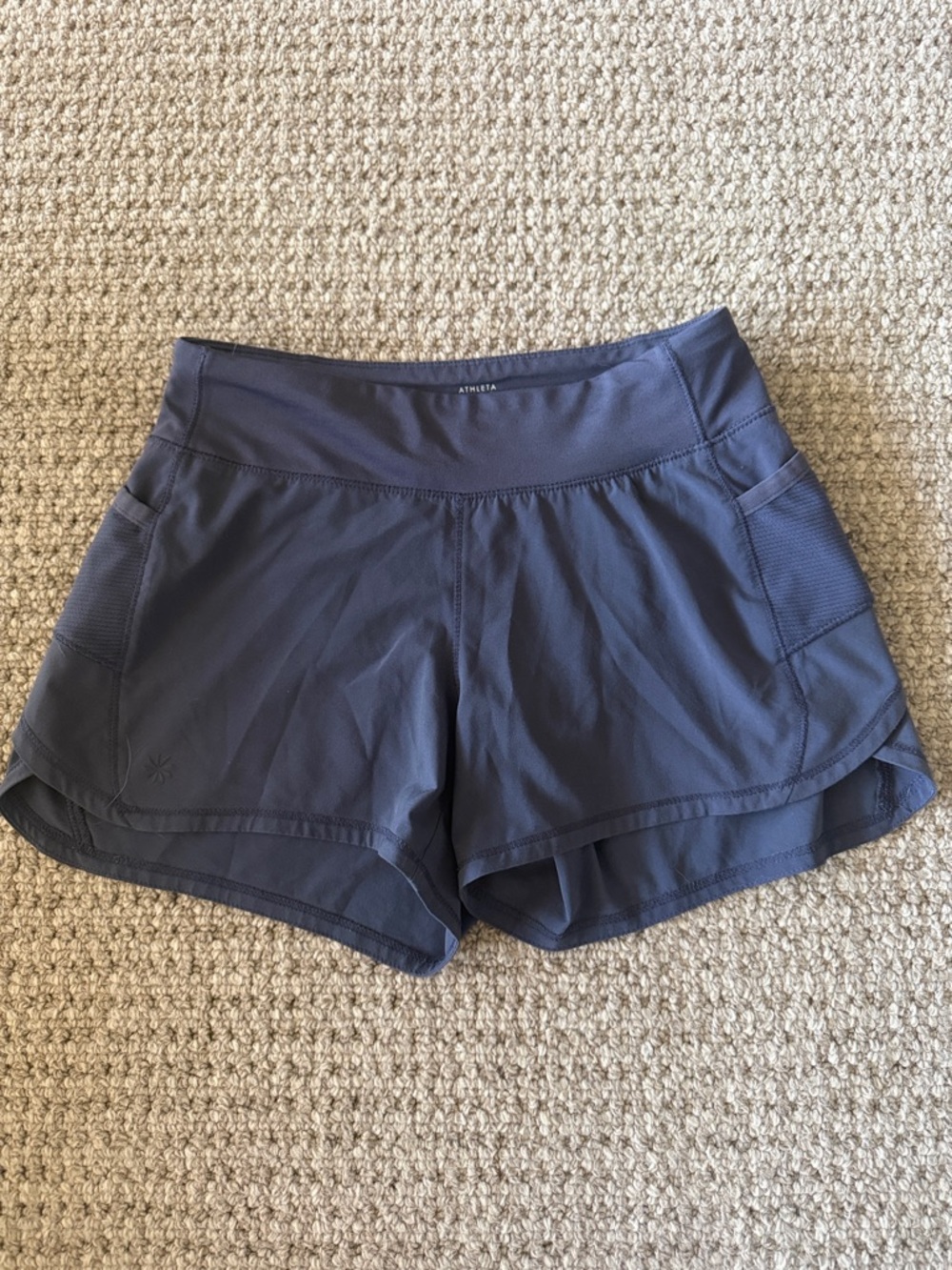 Athleta Girl Record Breaker Shorts 3” small/7